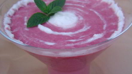 Рецепт вишневого смузи с йогуртом и овсяными хлопьями