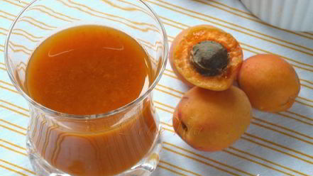Рецепт абрикосового сока с мякотью