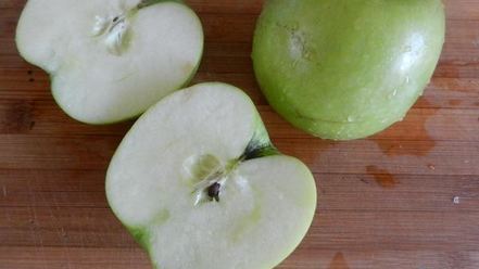 Рецепт сока из свеклы, яблок, моркови и лимона