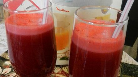 Рецепт сока из свеклы, яблок, моркови и лимона