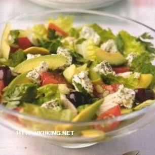 Рецепт Греческого островного салата с курицей и авокадо