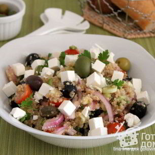 Рецепт Греческого салата Хориатики с киноа