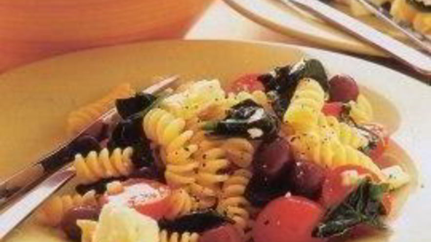 Рецепт греческого салата с макаронами