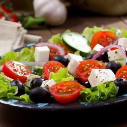 Рецепт Греческого салата с моцареллой