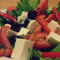 Греческий салат с сыром фетакса