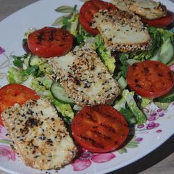 Рецепт Греческого салата с жареным сулугуни