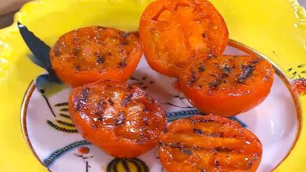 Рецепт греческого салата с жареным сулугуни