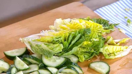 Рецепт греческого салата с жареным сулугуни