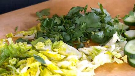 Рецепт греческого салата с жареным сулугуни