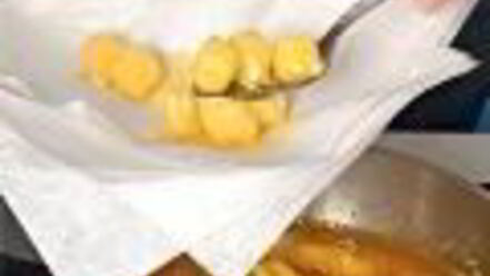 Рецепт греческого салата с жареным сыром