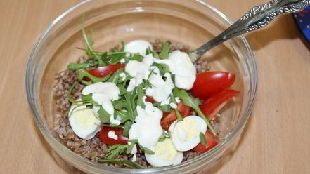Рецепт гречневого салата с моцареллой