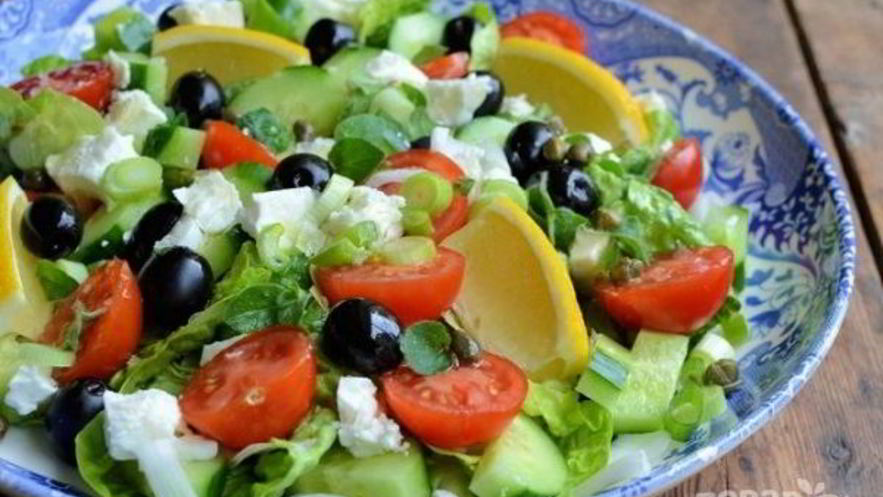 Рецепт салата греческого с каперсами