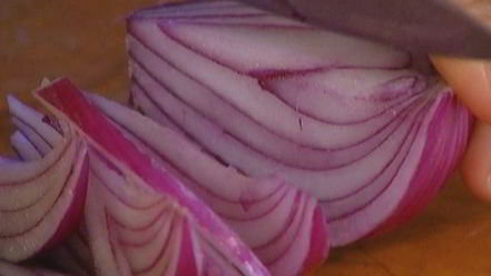 Рецепт салата из гречки с копченой курицей, помидорами и руколой