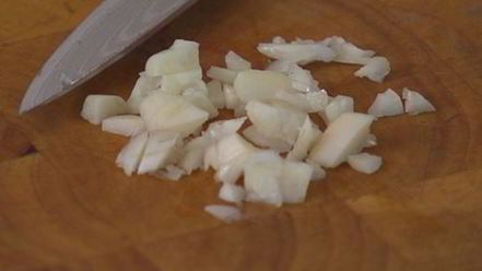 Рецепт салата из гречки с копченой курицей, помидорами и руколой