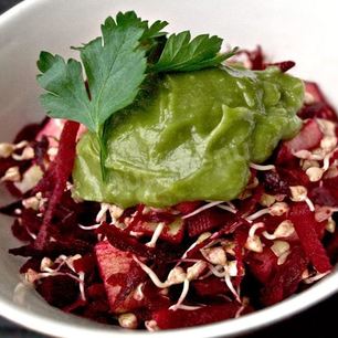 Рецепт Салата из пророщенной гречки яблок и свеклы