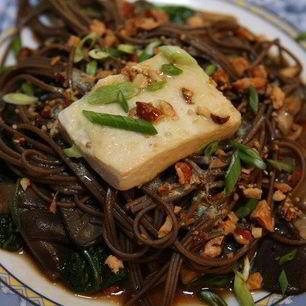 Рецепт Салата с гречневой лапшой