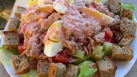 Рецепт салата с тунцом по-гречески