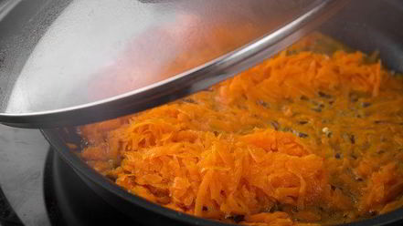 Рецепт слоеного салата с горбушей и гречкой