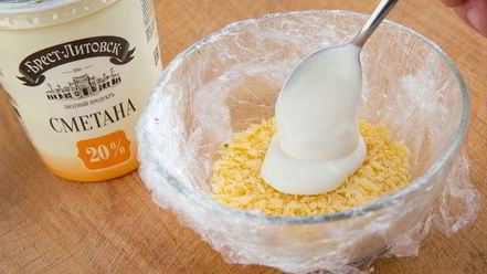 Рецепт слоеного салата с горбушей и гречкой