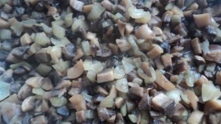 Рецепт теплого салата с гречкой, свеклой и грибами