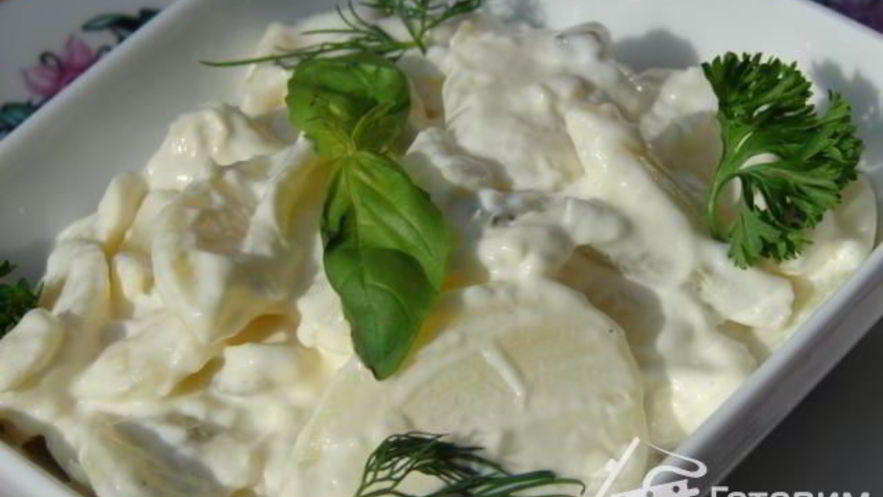 Рецепт баварского картофелъного салата с огурцом