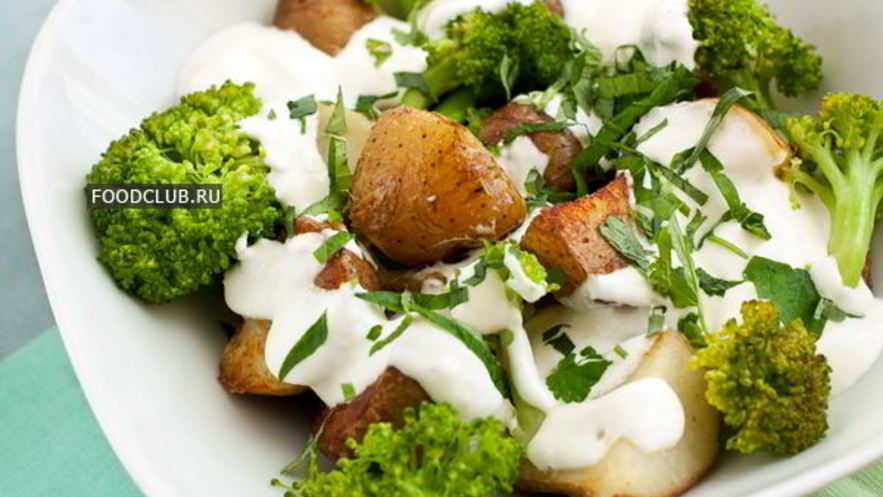 Рецепт картофельного салата с брокколи, мелиссой и тархуном