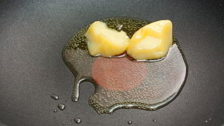 Рецепт картофельного салата с брокколи, мелиссой и тархуном