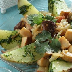 Рецепт Картофельного салата с грибами и печеным чесноком