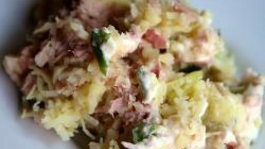 Рецепт картофельного салата с консервированной рыбой