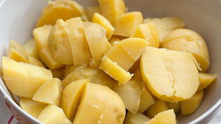 Рецепт картофельного салата с красным луком