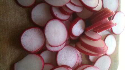 Рецепт картофельного салата с редисом