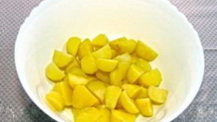 Рецепт картофельного салата с тунцом