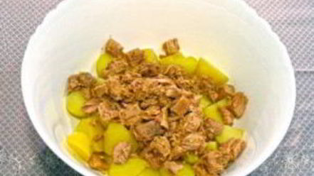 Рецепт картофельного салата с тунцом