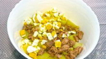 Рецепт картофельного салата с тунцом