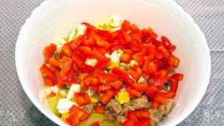 Рецепт картофельного салата с тунцом