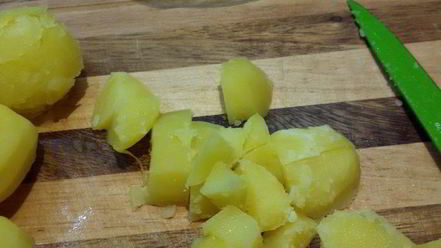 Рецепт салата из картофеля с оливками