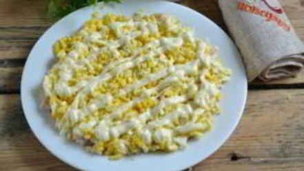 Рецепт салата с картофельной стружкой