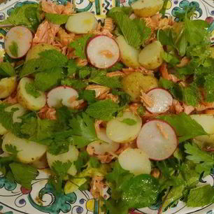 Рецепт Салата с молодым картофелем, редисом и кижучем