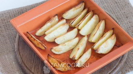 Рецепт салата с запеченным картофелем