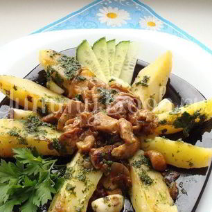 Рецепт Теплого картофельного салата с грибами