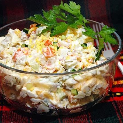 Рецепт Мясного салата с солеными огурцами