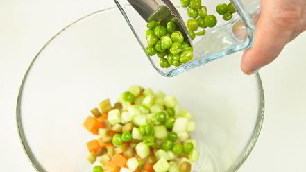 Рецепт говяжьего языка с оливье