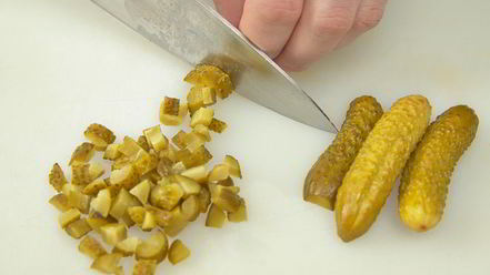 Рецепт говяжьего языка с оливье