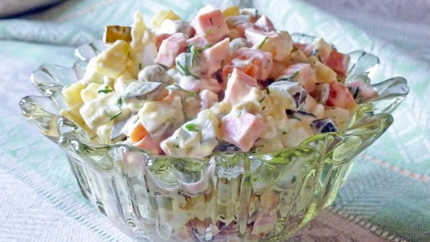 Рецепт оливье классический с солеными огурцами