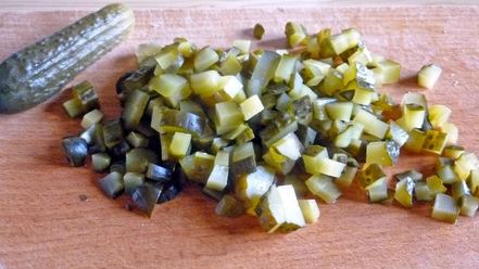 Рецепт оливье классический с солеными огурцами