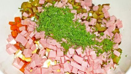 Рецепт оливье классический с солеными огурцами