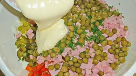 Рецепт оливье классический с солеными огурцами