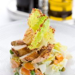 Рецепт Оливье с филе цыпленка на гриле