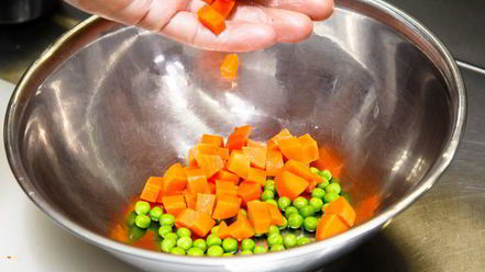 Рецепт оливье с крабом