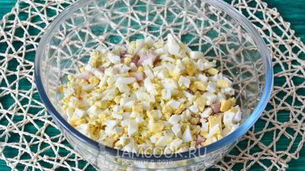 Рецепт оливье с ветчиной